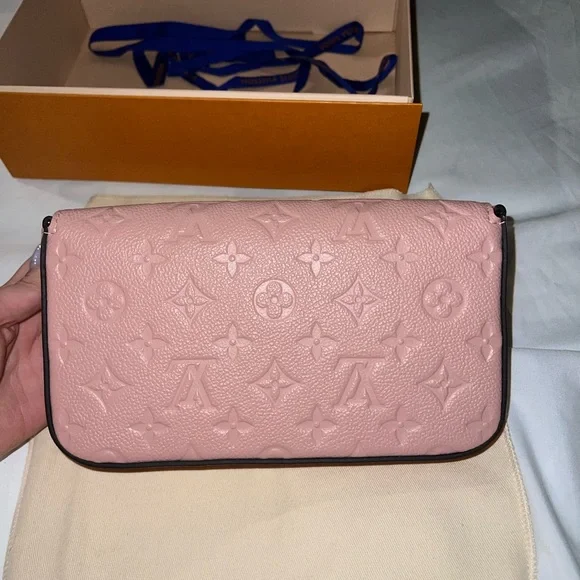 Louis Vuitton - Felicie Pochette - Picture 5 of 11